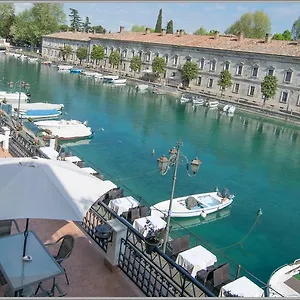 Acqua , Peschiera del Garda Italia